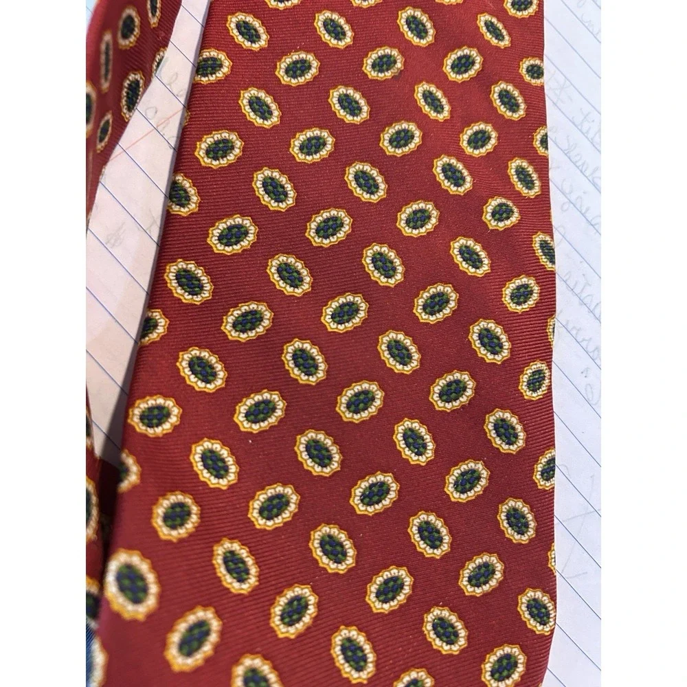 Chaps Ralph Lauren Necktie, 100% Silk, Made‎ in the USA Classic Red Tie